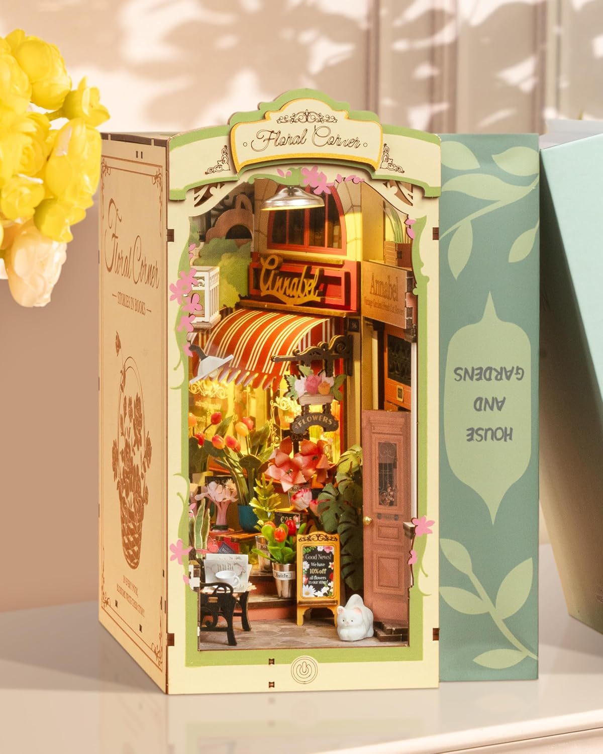 Rolife Floral Corner DIY Buch Nook Regal Einsatz Kit 3D Holz Puppenhaus